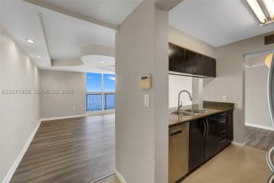 Comprar apartamento no The Club At Brickell Bay 3001
