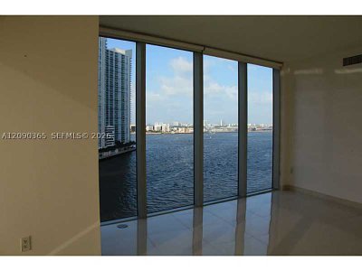 Comprar apartamento no Icon Brickell Tower I 3002