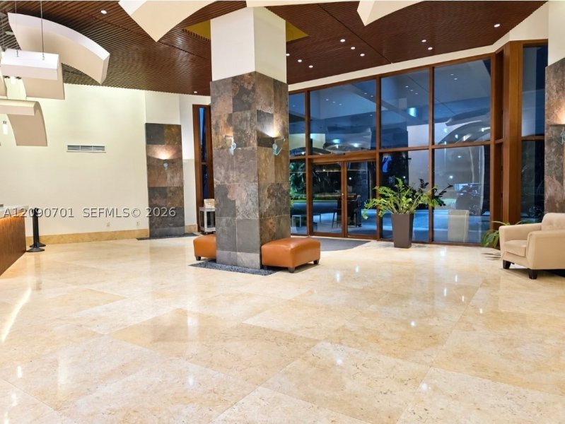 Alquiler de apartamento en Parc Central South 608