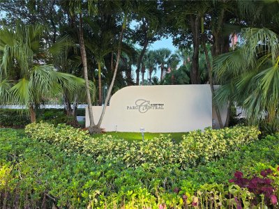 Parc Central South Apt #608