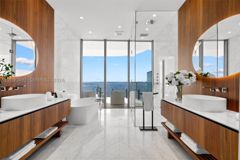 Condo for sale at Vita at Grove Isle M301