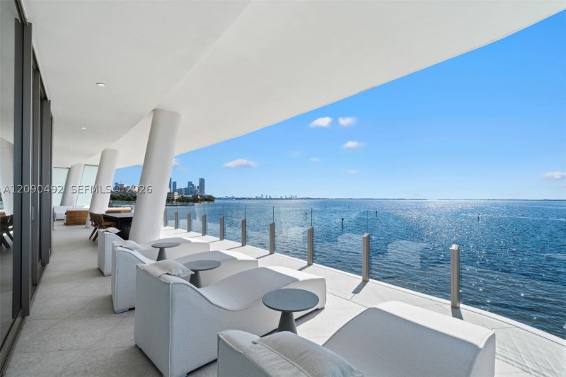 Condo for sale at Vita at Grove Isle M301