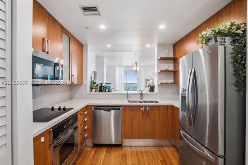 Property photo # 9