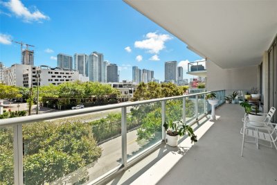 Comprar apartamento en Midtown Miami 2 H0302