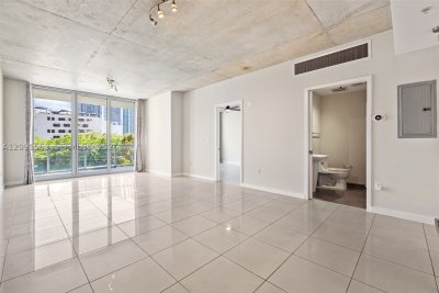 Comprar apartamento en Midtown Miami 2 H0302