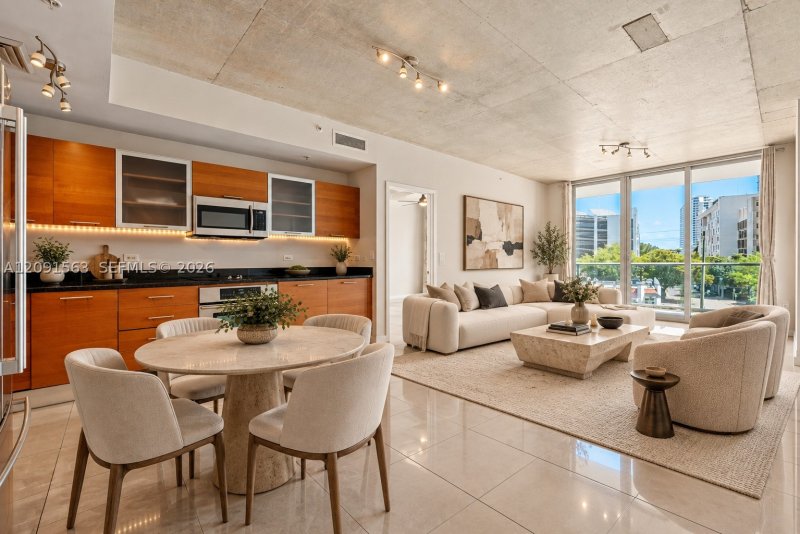Comprar apartamento en Midtown Miami 2 H0302