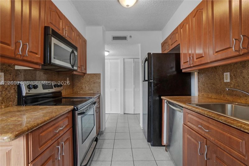 Property photo # 0