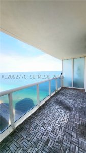 Aluguel de apartamento no Beach Club Two 4410