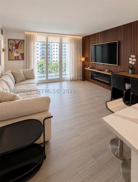 Condo for sale at Roney Palace 1019