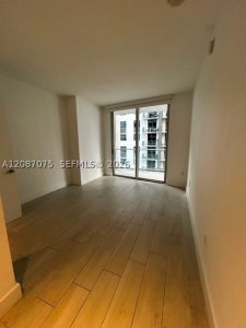 Aluguel de apartamento no Brickell Ten 1606