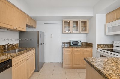 Aluguel de apartamento no Alexander Towers 511