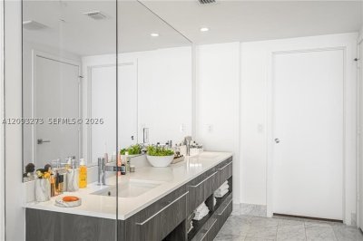 Comprar apartamento en One Paraiso 1901