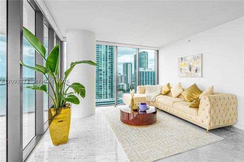 Comprar apartamento en One Paraiso 1901