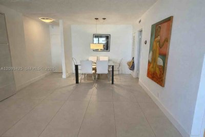 Aluguel de apartamento no Four Winds Condo 505