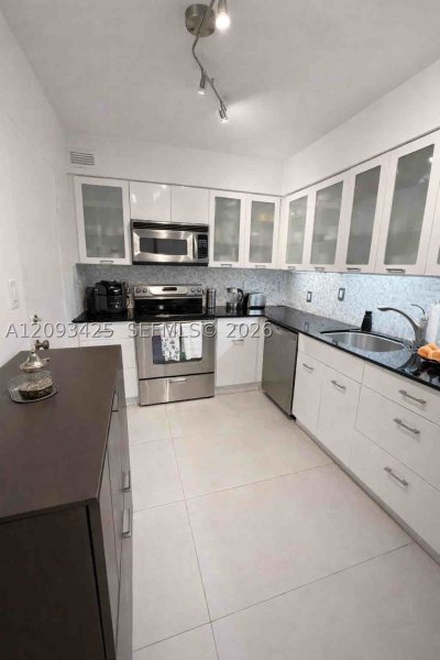Aluguel de apartamento no Four Winds Condo 505