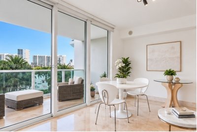Peninsula II Apt #403