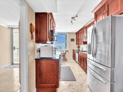 Comprar apartamento no Plaza East 4F