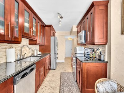Comprar apartamento no Plaza East 4F