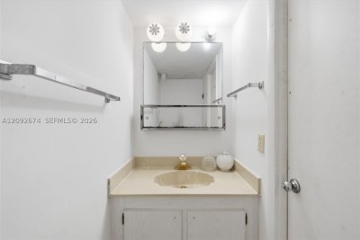 Comprar apartamento no Ten Thousand Plaza 501