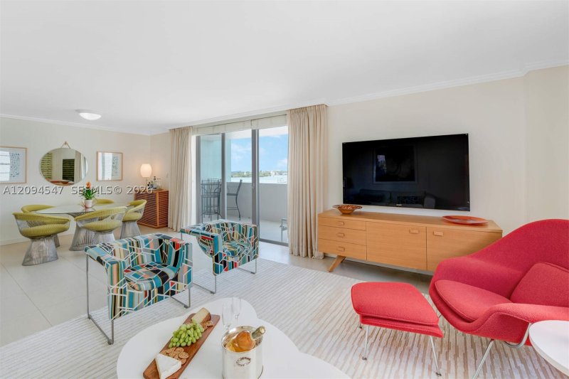 Condo for sale at Island Terrace 3C