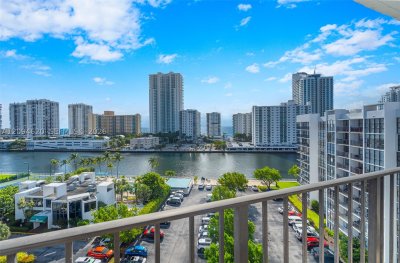 Aluguel de apartamento no Oceanview Park 1006