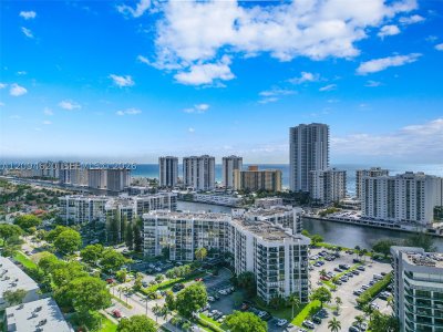 Aluguel de apartamento no Oceanview Park 1006