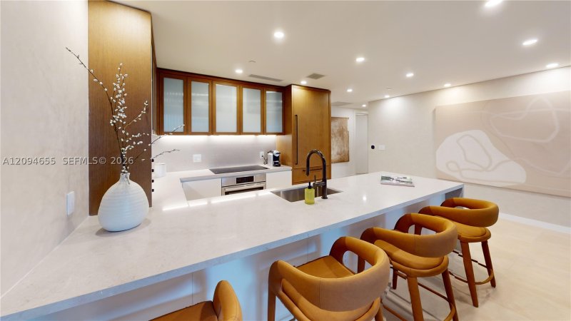 Condo for sale at 2200 Brickell 407