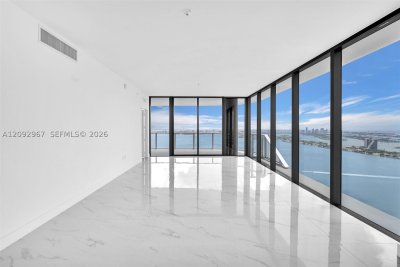 Aluguel de apartamento no Aria Reserve Miami 4507