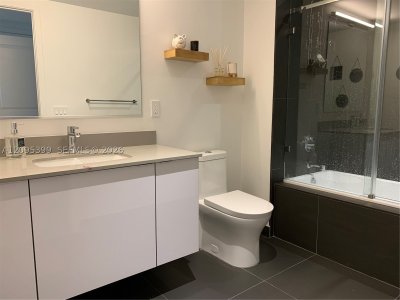 Aluguel de apartamento no Canvas 2202