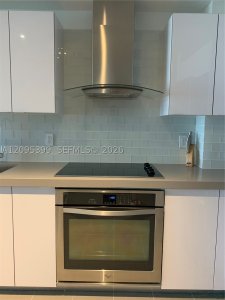 Aluguel de apartamento no Canvas 2202
