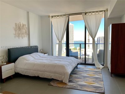 Aluguel de apartamento no Canvas 2202