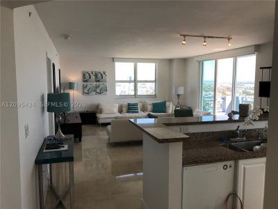 Comprar apartamento no Yacht Club at Portofino 2711