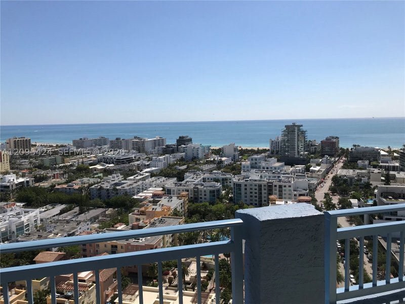 Condo for sale at Yacht Club at Portofino 2711