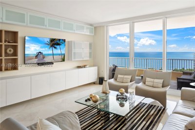 Aluguel de apartamento no Club Tower Three 1802