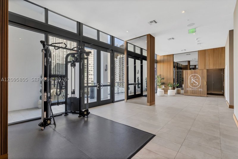 Comprar apartamento no Smart Brickell III 508