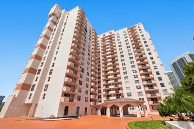 Comprar apartamento en Prince George 16H