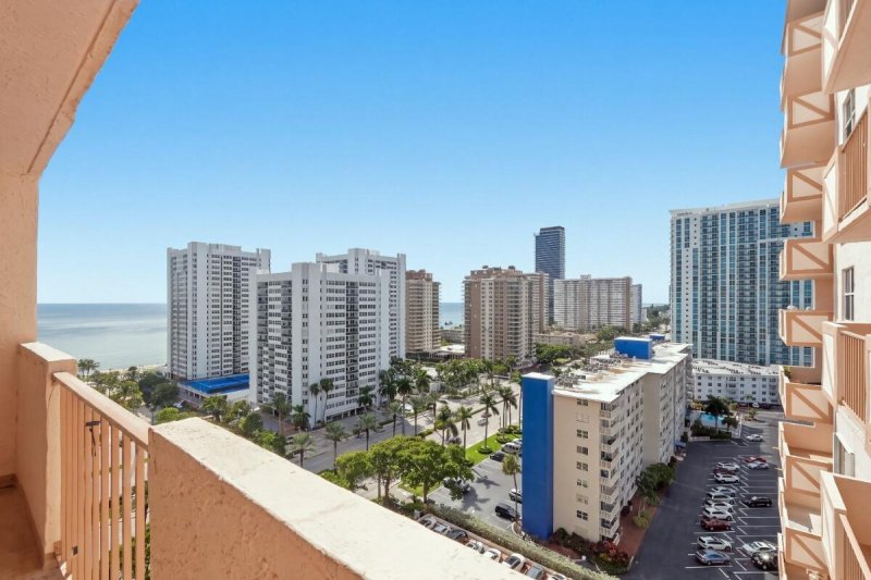 Comprar apartamento en Prince George 16H