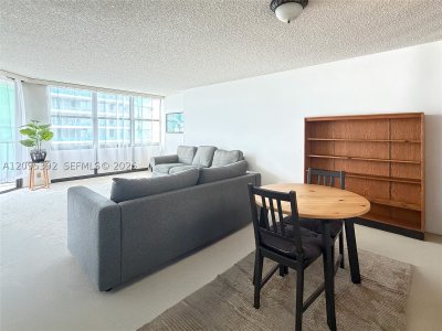Comprar apartamento no Brickell Place III A1503