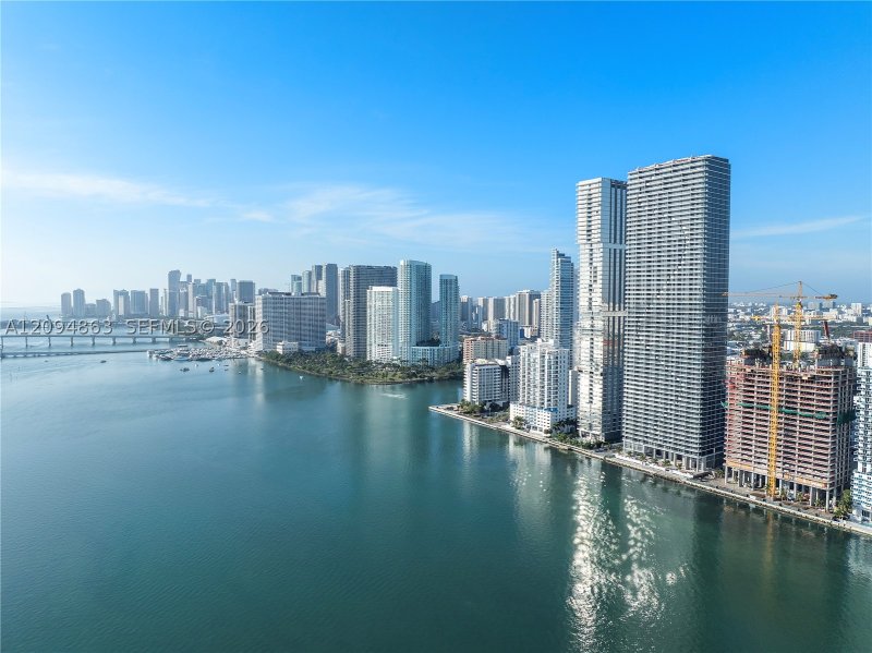 Alquiler de apartamento en Aria Reserve Miami 2106