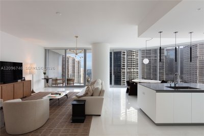 Comprar apartamento no Aston Martin Residences 2107