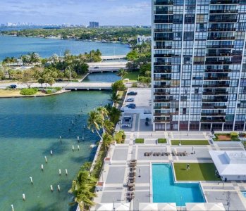 Alquiler de apartamento en Charter Club Condos 1111