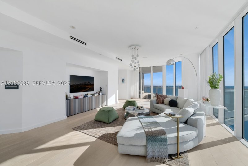 Comprar apartamento en Paramount Bay PH4302
