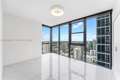 Alquiler de apartamento en Aria Reserve Miami 5401B