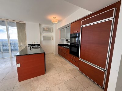 Comprar apartamento en Beach Club Two 3006