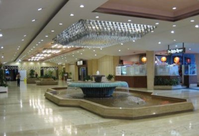 Comprar apartamento no Four Ambassadors 1807