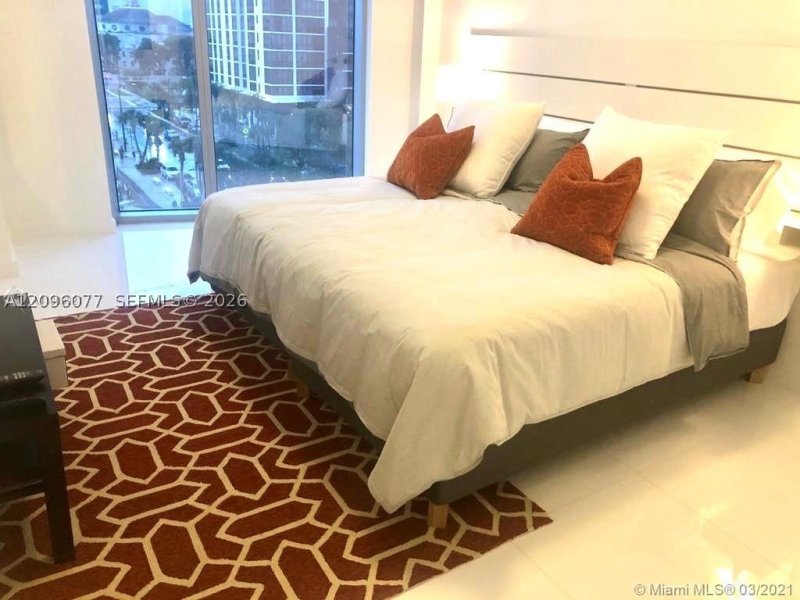 Comprar apartamento no Paramount Miami WorldCenter 510