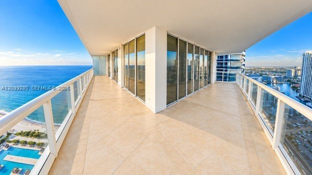Comprar apartamento en Beach Club Two 3708