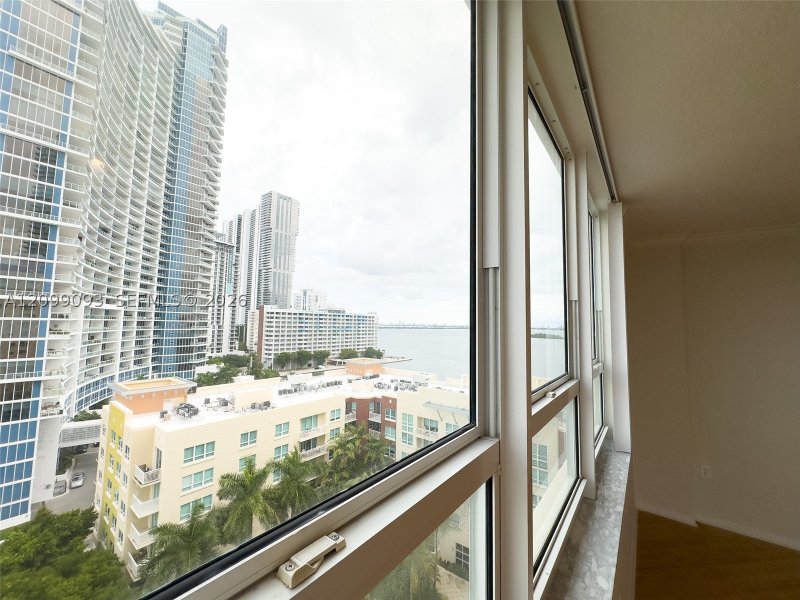 Condo for sale at Cite On The Bay 1101