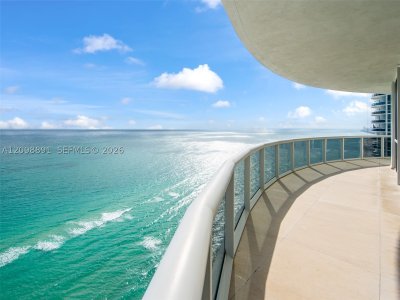 Comprar apartamento en Trump Tower Two 2801
