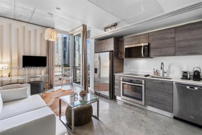 Centro Condo Apt #1404